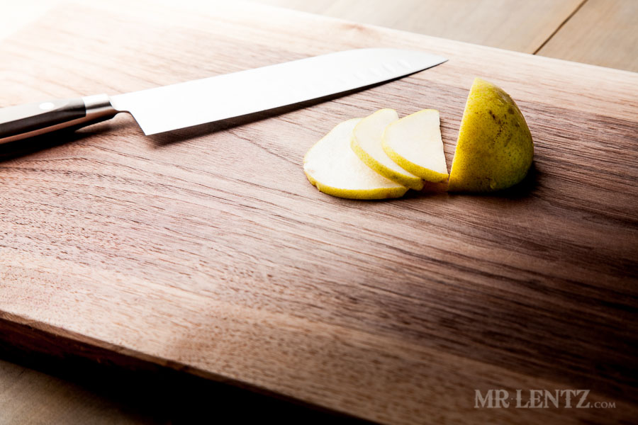 walnut-wood-cutting-board