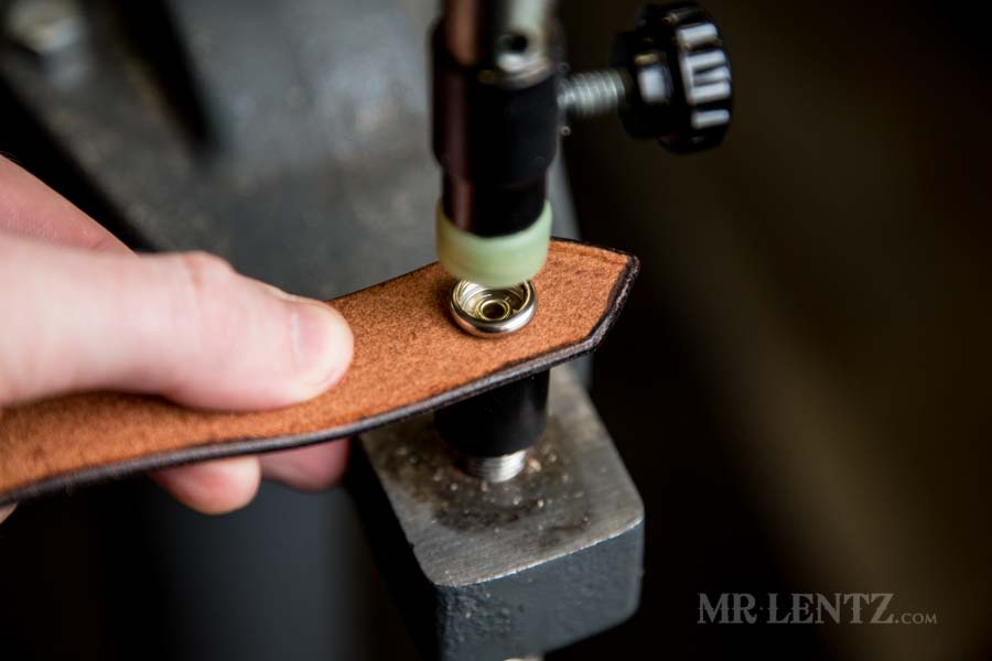 setting the ligne 24 button on strap