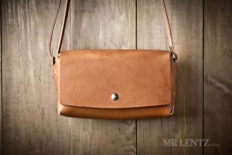 handmade leather purse crossbody style in brown leather