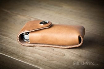 side view of leatherman multi tool sheath