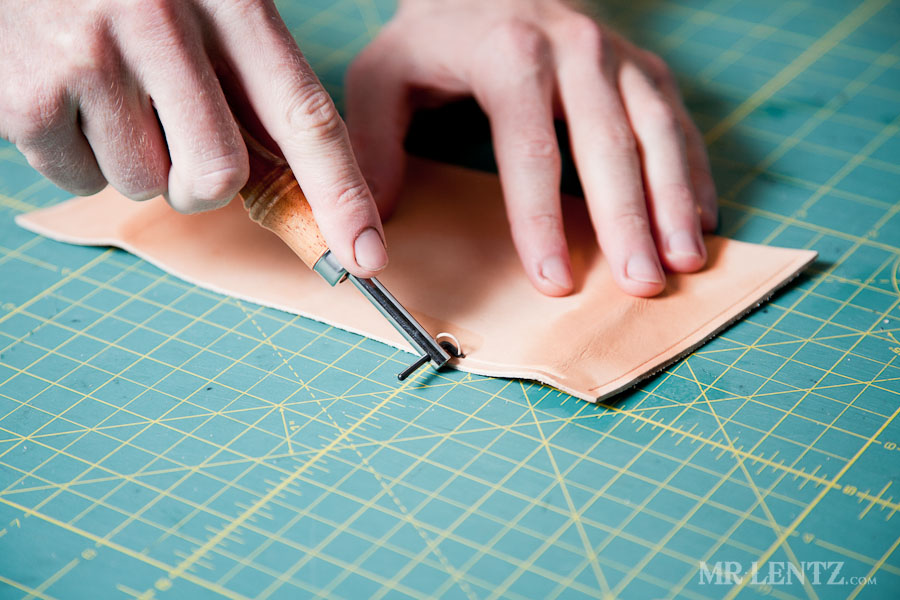 LeatherCardWalletTut_0056