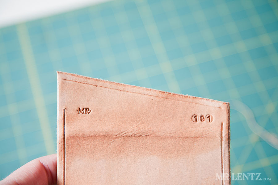 LeatherCardWalletTut_0072