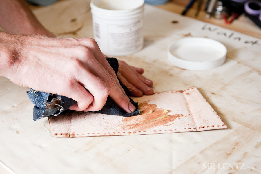 LeatherCardWalletTut_0126