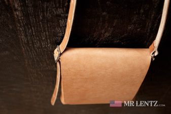 minimalistic crossbody leather bag