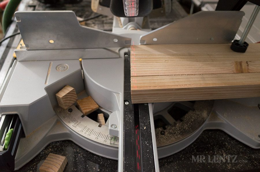 how to make a wooden bar stool